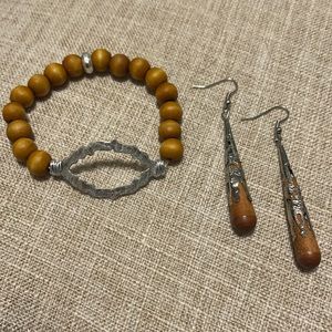 Wooden bead and silver Bracelet & Earring set!!